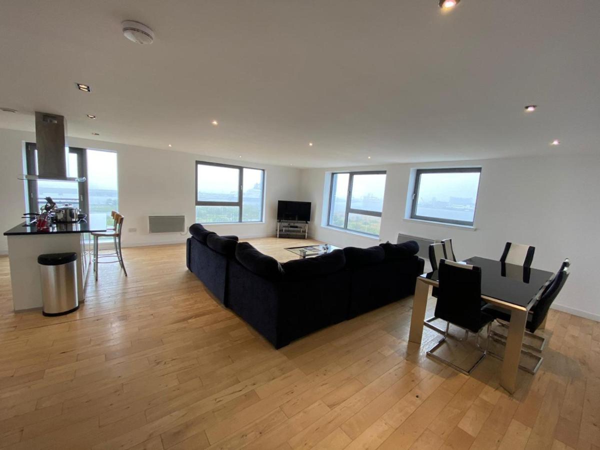 Grand Harbour Apartments Edimburgo Esterno foto