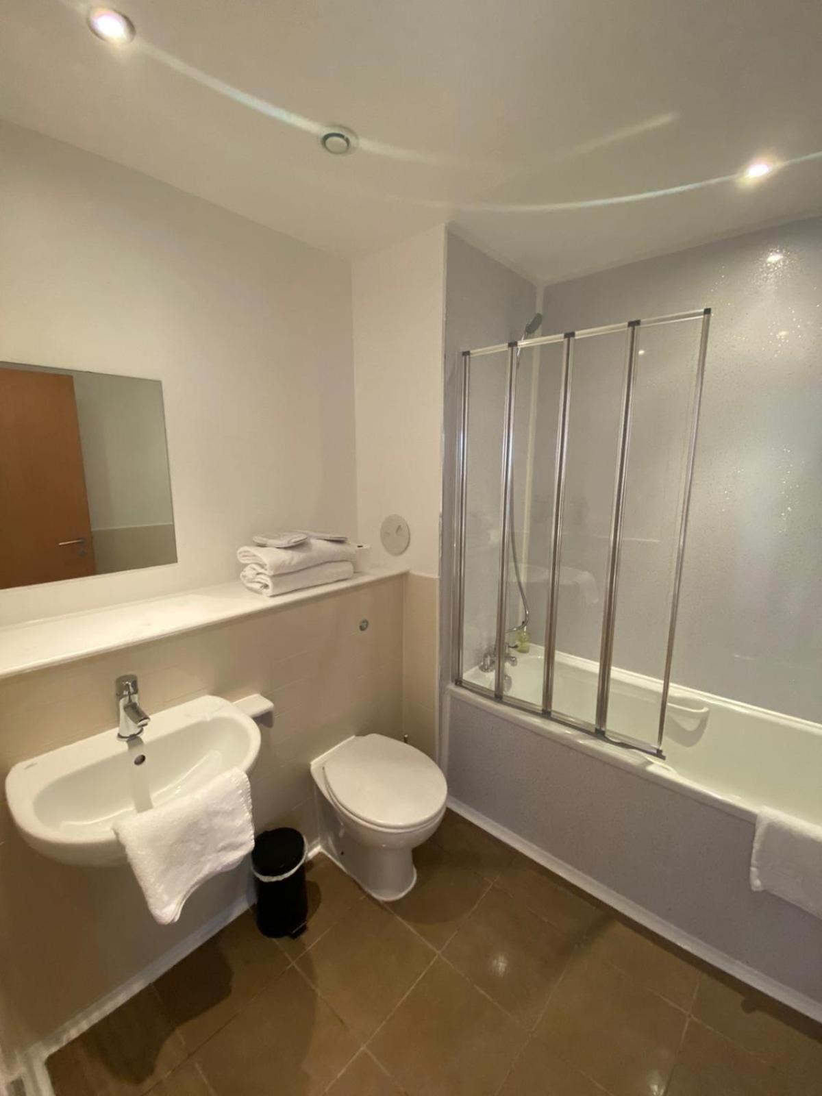Grand Harbour Apartments Edimburgo Esterno foto
